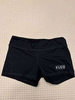 Fleo Black Women's Bike Shorts with Logo